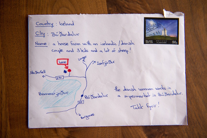 Carta a Islandia con mapa dibujado