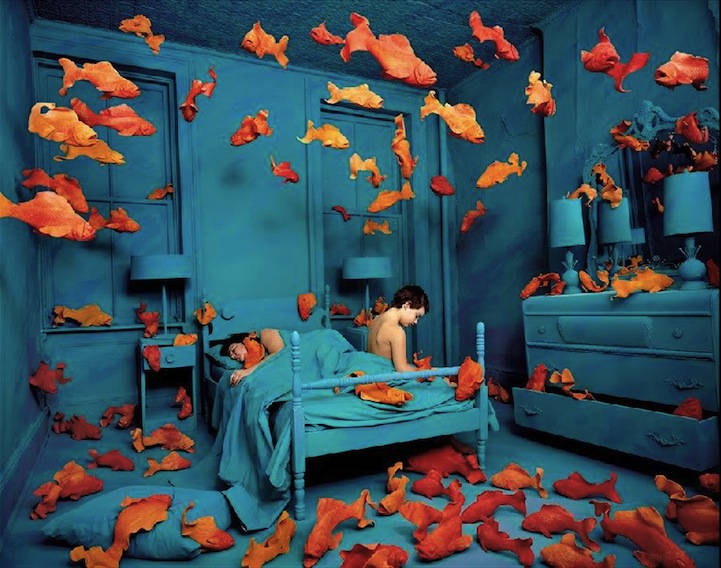 sandy skoglund surreal sets non-photoshopped scenes surrealism photography