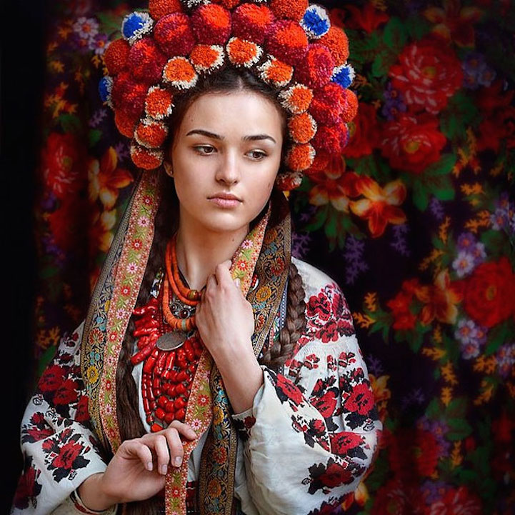 Beautiful Portraits of Modern Women Giving New Meaning to Traditional ...