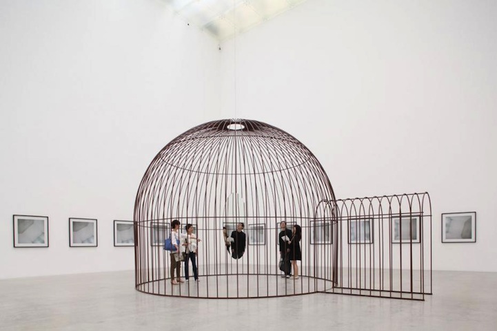 Rotating Mirror in Human Birdcage Alters Perception of Space