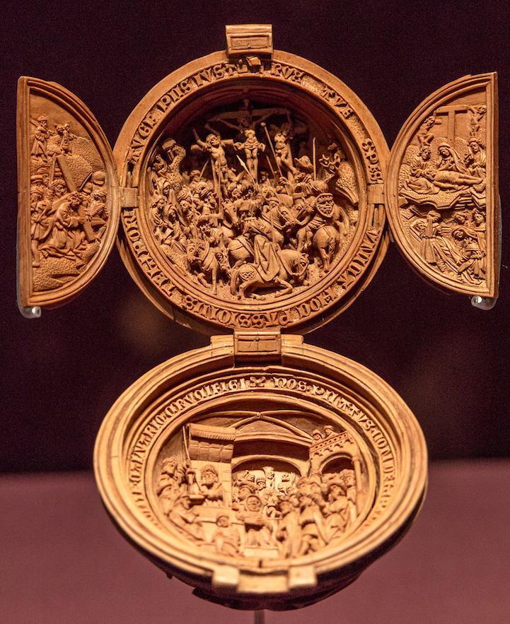 Intricately Carved 16-Century Prayer Nuts Open to Reveal Incredibly  Detailed Scenes