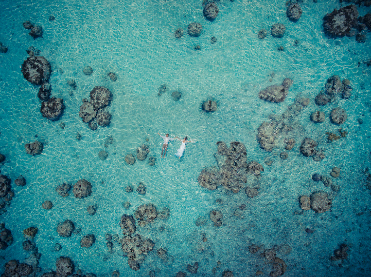 Drone Wedding Photos Beautifully Capture Couples as the Only Two People ...