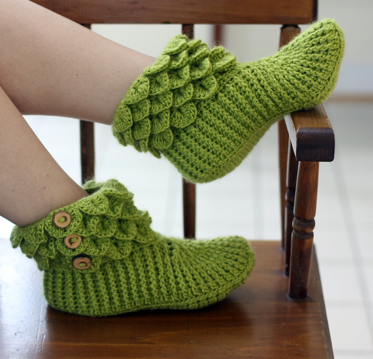 Customizable “Dragon Slippers” Line Your Feet with Cozy Crocheted Scales