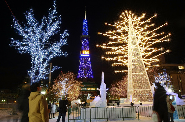 Two Magnificent Ice Festivals in Japan!! (13 photos)