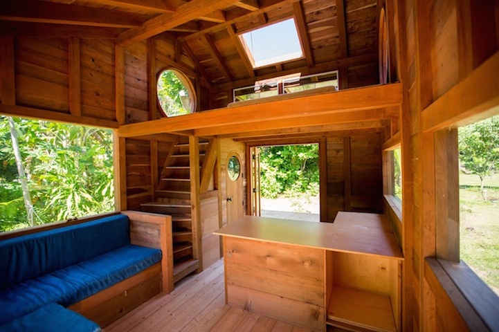 Tiny Hawaiian Cabin Feels Roomy With Just 200 Sq Feet Of Space