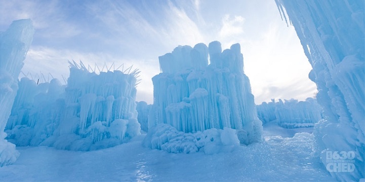 ice castle canada