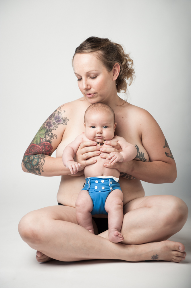 Голое тело матери. Фотограф Джейд Билл. Фотопроект Джейд Билл. Фотограф Джейд Билл Breastfeeding. Женщины после рождения ребенка.