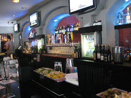 Urban HOTspot - The Parlor - A Classy Sports Bar: Santa Monica