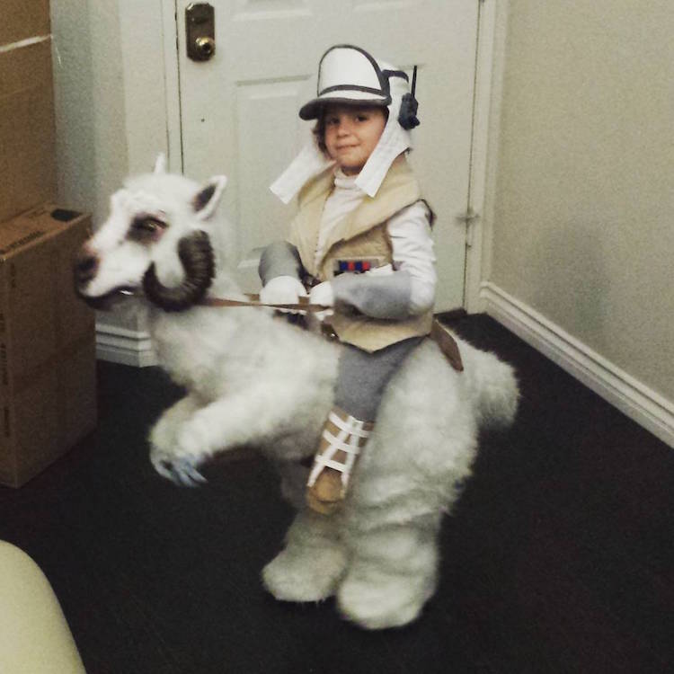 Father Designs One Of A Kind TaunTaun For His Son