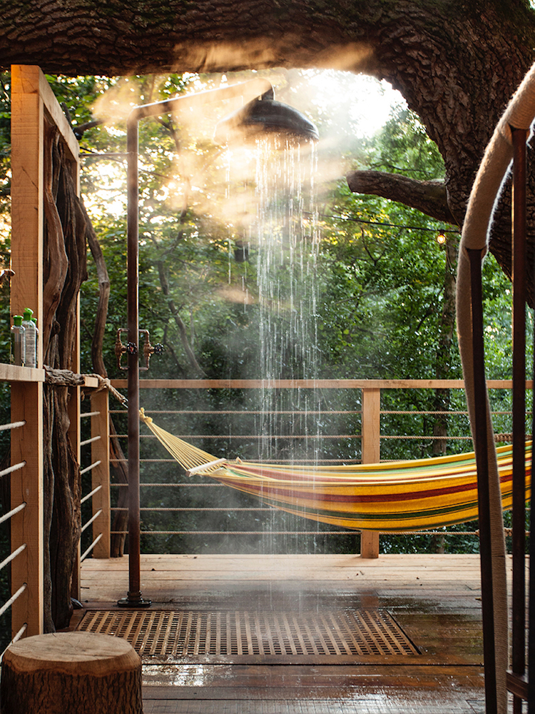 Outdoor Tree Shower In Luxurious Retreat