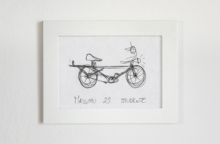 vélo dessiné par un passant 