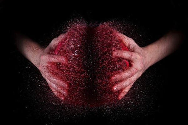 High-Speed Photos Capture the Moment Water Balloons Explode