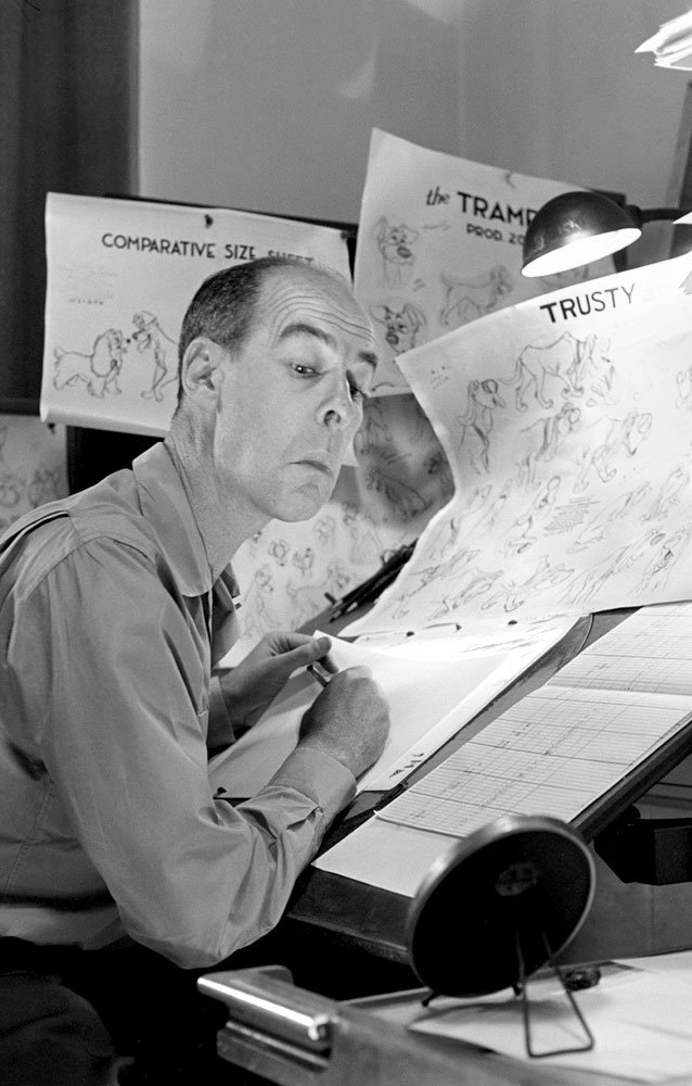 Disney Animators Study Their Reflections in Mirrors to Draw Classic